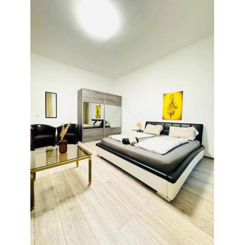 Comfy Room in a Shared Apt, 10Min to FAC Platz