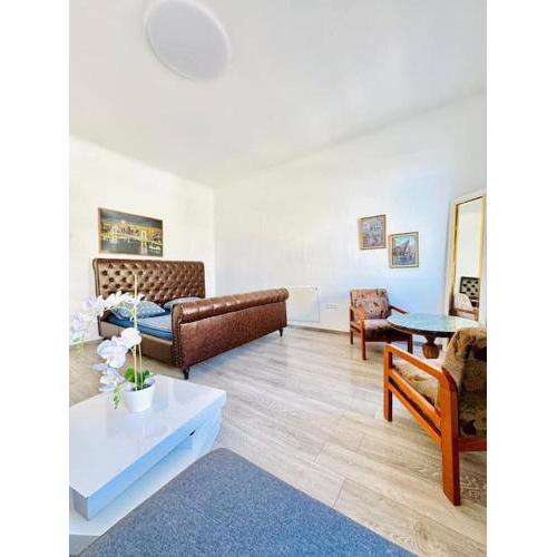 Comfy Studio Apt for up to 3P, 10Min to FAC Platz
