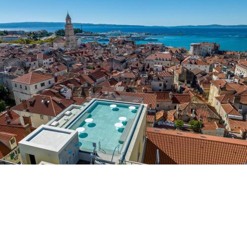 Cornaro Hotel