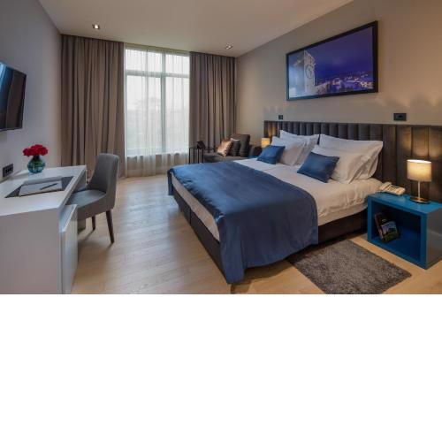 Corona B&B
