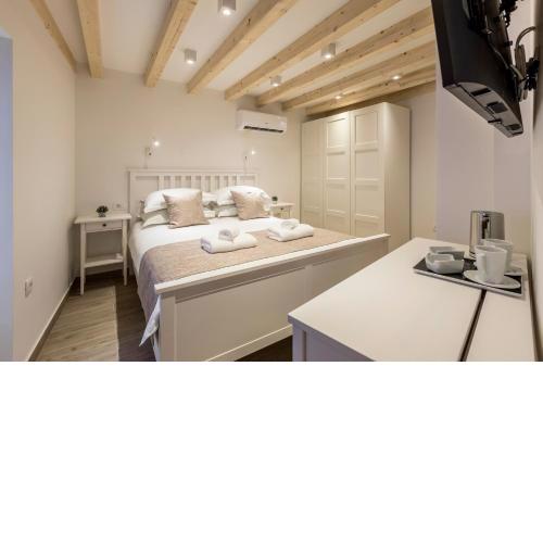 Cosmijeva Luxury Rooms