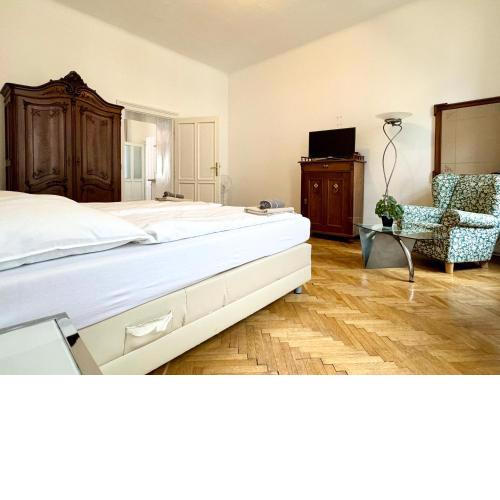 Cosy Apartment located at famous Vienna Kutschkermarkt