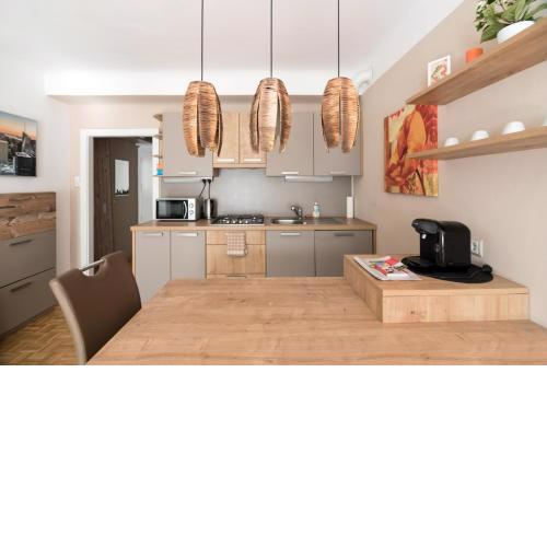 Cosy apartment near VIC (UNO City)