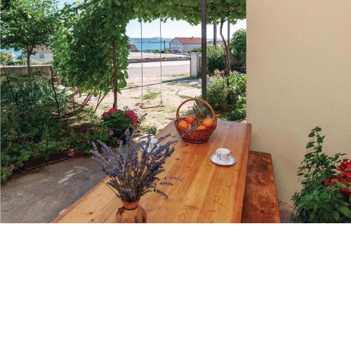 Cozy Apartment In Maslenica With Wifi
