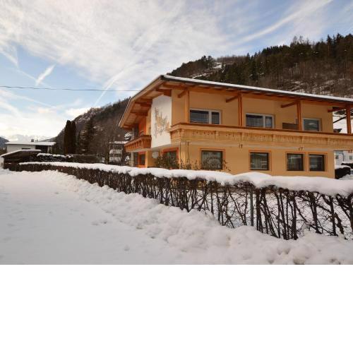 Cozy apartment in Oetz close to ski area