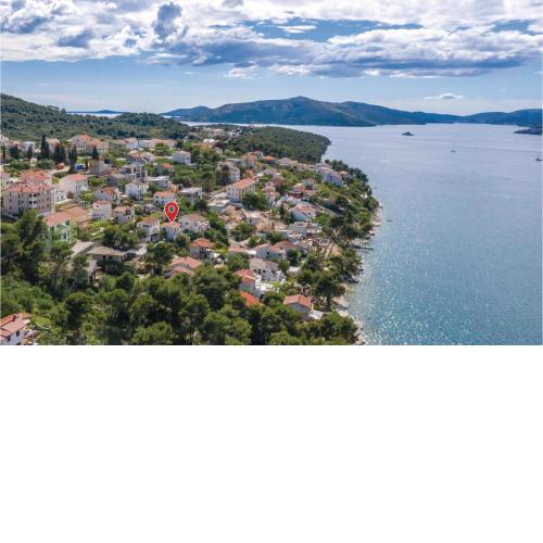 Cozy Apartment In Okrug Donji With House Sea View