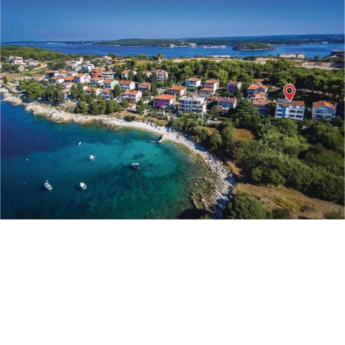 Cozy Apartment In Pula With House Sea View