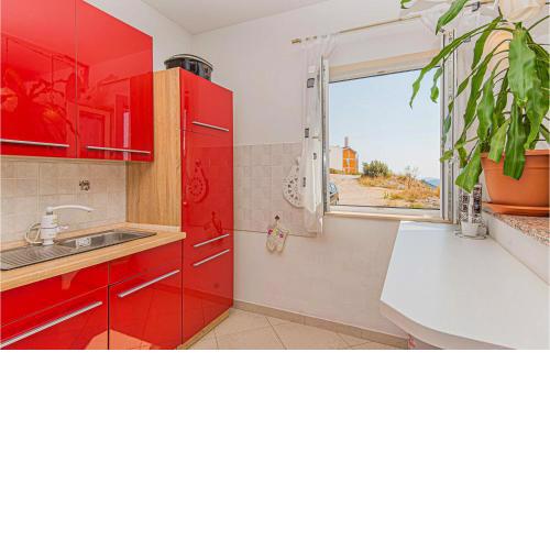 Cozy Apartment In Sibenik With House Sea View