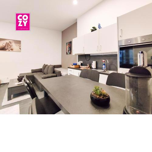 Cozy Apartments in Central Location with Free Parking