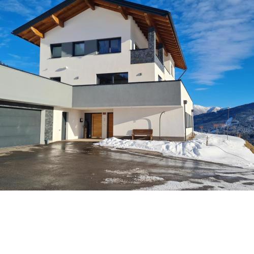 Cozy holiday apartment in Salzburger