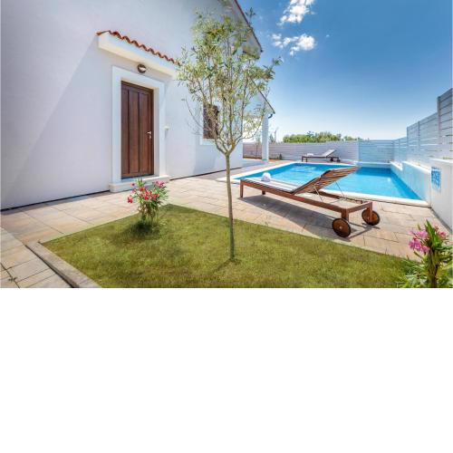 Cozy Home In Betiga With Outdoor Swimming Pool