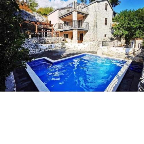 Cozy Home In Blaca With Wifi