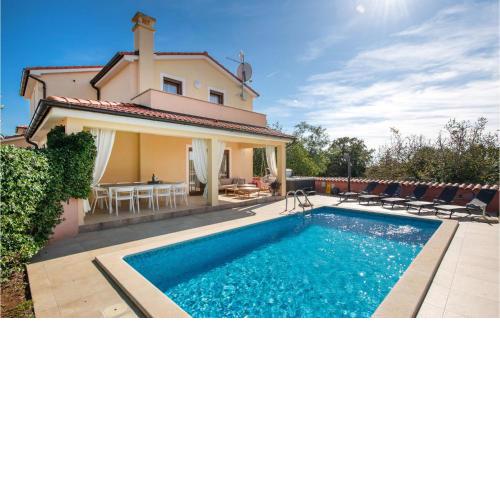 Cozy Home In Krvavici With Jacuzzi