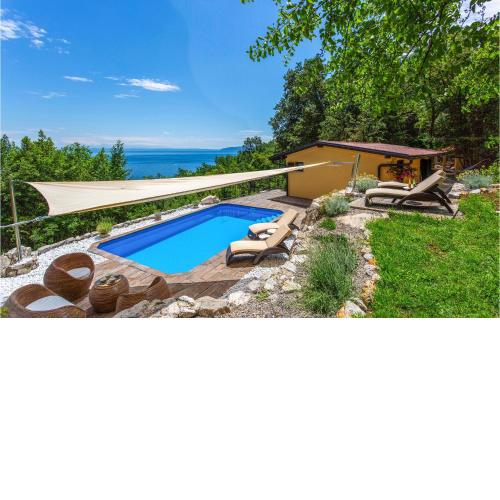 Cozy Home In Lovran With Outdoor Swimming Pool