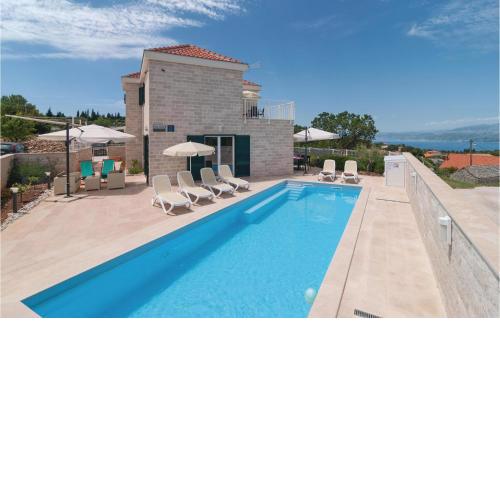 Cozy Home In Postira With House Sea View