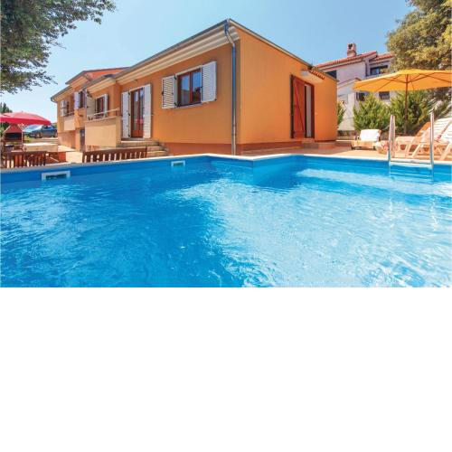 Cozy Home In Pula With Wifi