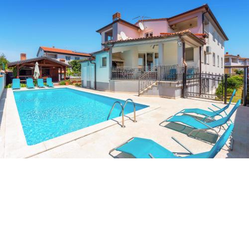 Cozy Home In Valbandon With Jacuzzi