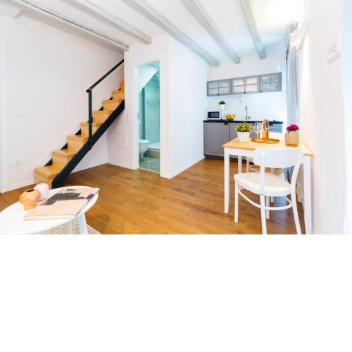 Cozy Montalbano Studios by Irundo