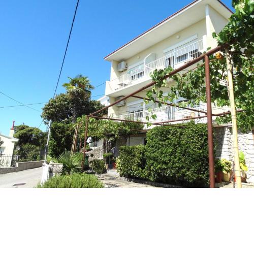Crikvenica Tranquil and Stylish Apartments with Sea View