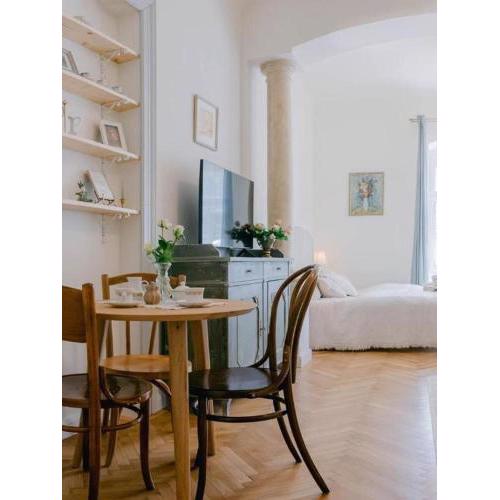 CYPRIAN apartment
