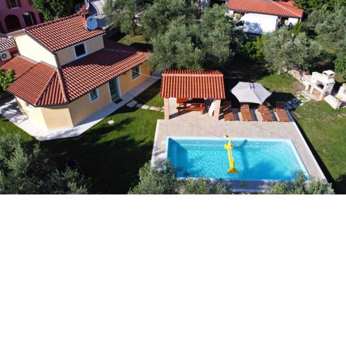 DAMJANIĆ HOLIDAY HOUSE