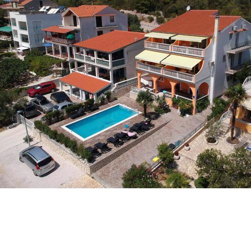 Dani Apartments