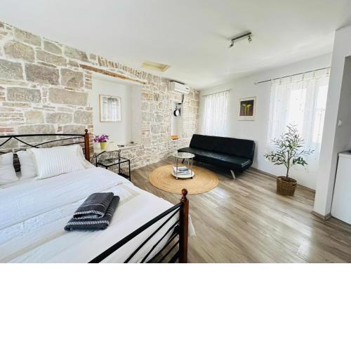 Dani Apartments