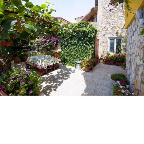 Dario Apartment by the sea