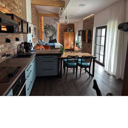 Design apartmán v zahradě