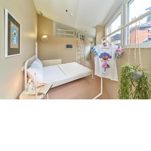 Design Hostel One