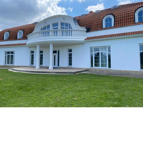 Diamond House