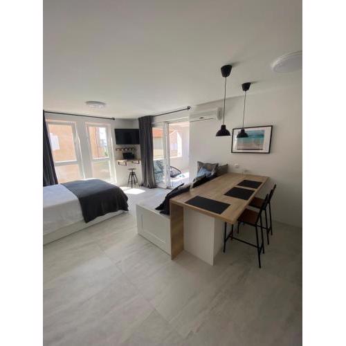 Diva Sunset Apartment