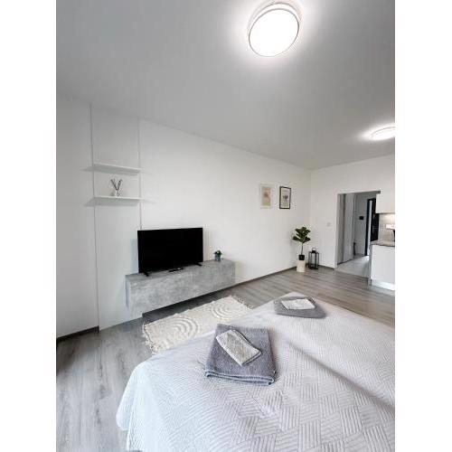 DMR APARTMENTS Parkview