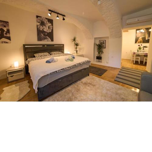 Downtown secret apartment