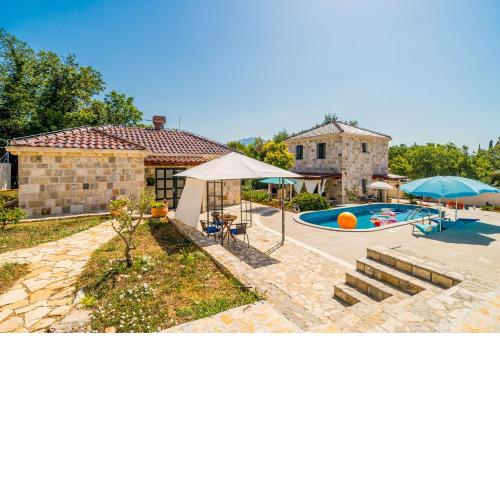 Dubrovnik Chalets - 2 charming stone houses