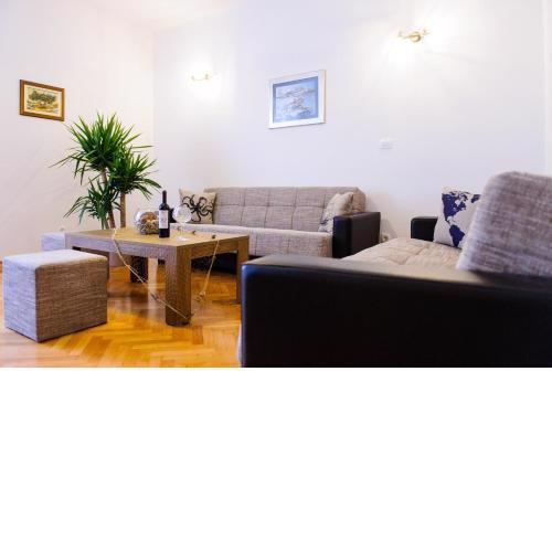 Dundo Baldo Apartment