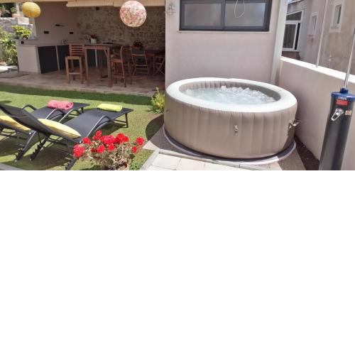 Duplex Maria Di, Free Parking, Sea View