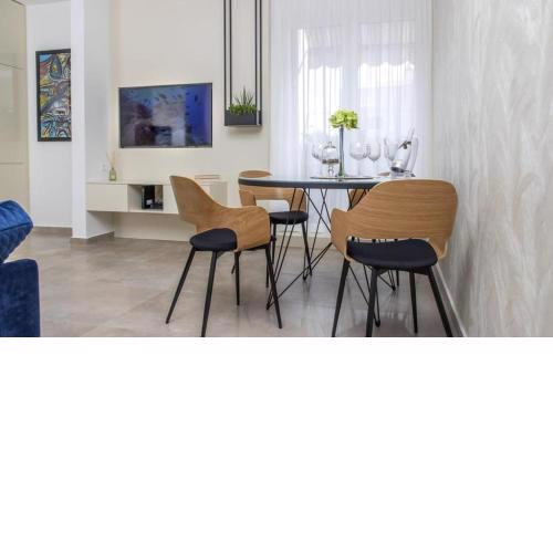 EA Apartment