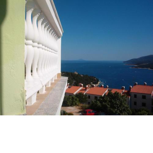Egidio Gigi Bellich holiday apartments family houses