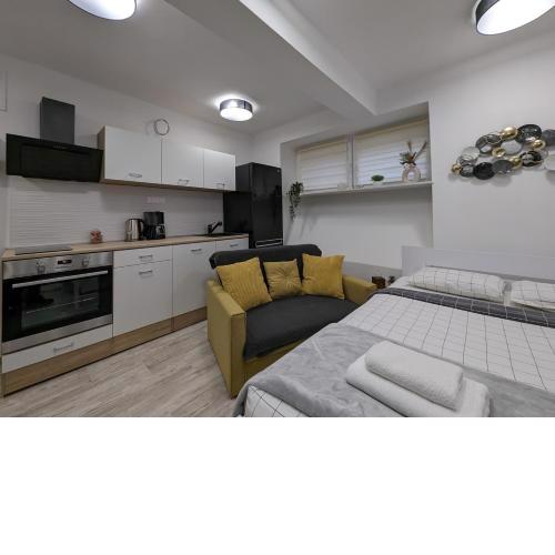 Eight Lamps 'n Floor Heating