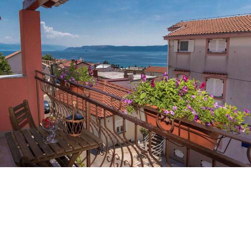 Einzigartiges Apartment nur 300 Meter zum Strand mit Meerblick, privatem Balkon, Waschmaschine