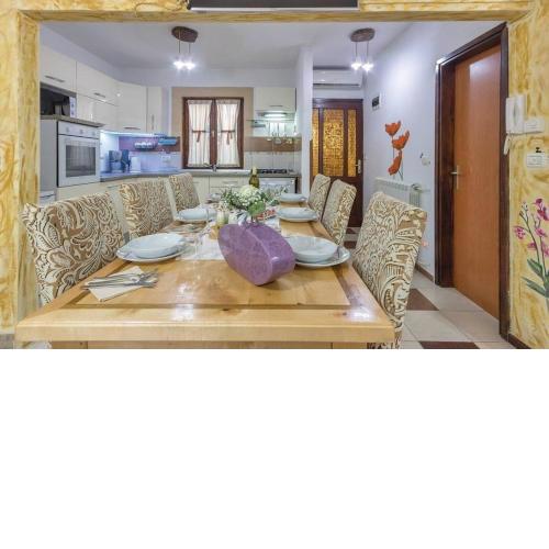 Elba- Family Friendly House