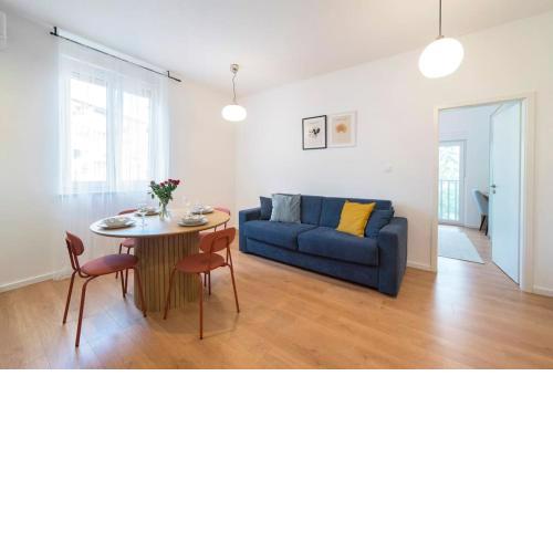 Elegant and spacious apartment in city centre