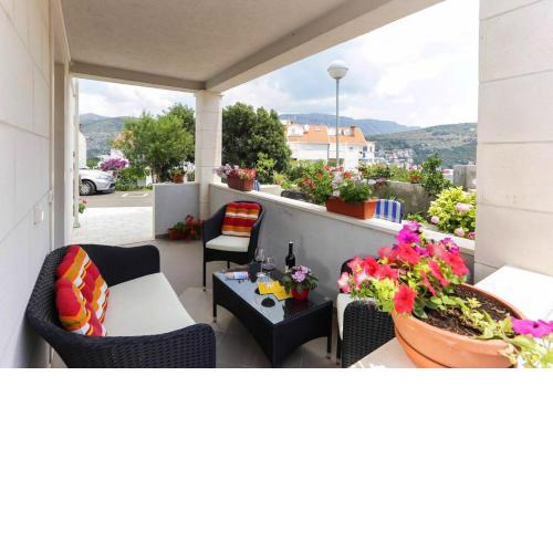 Elegant Apartment in Dubrovnik with 40 m² Terrace