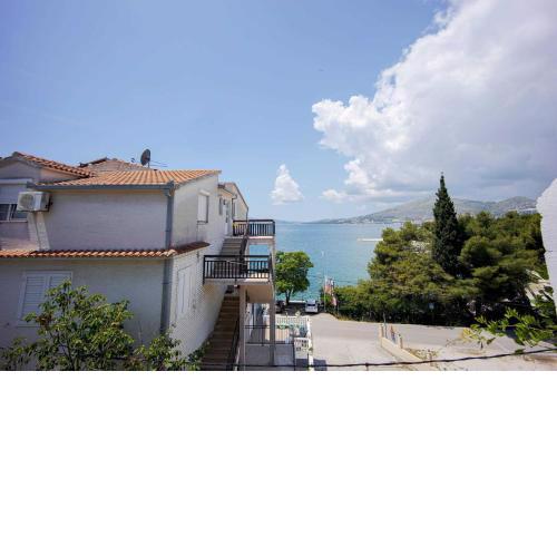 Elegant Tranquil Okrug Gornji Apartments