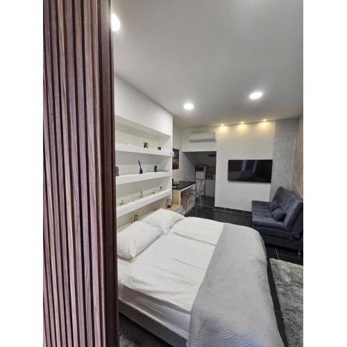 Ellamar City Center Apartment