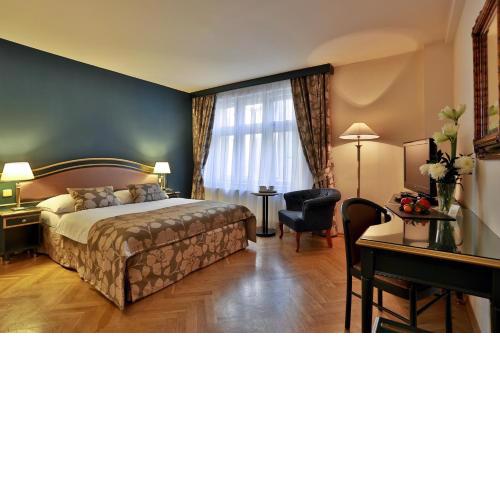 Elysee Hotel