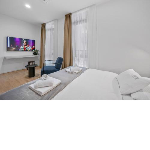 Enjoy Apartments and Suites