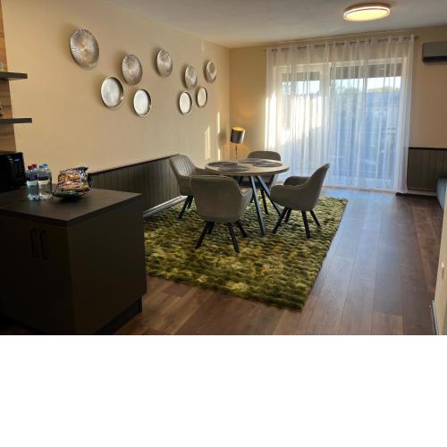 Esterhazy Apartman