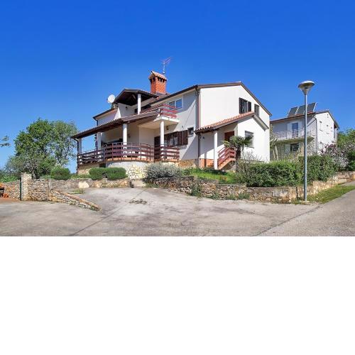 EVA house with apartment